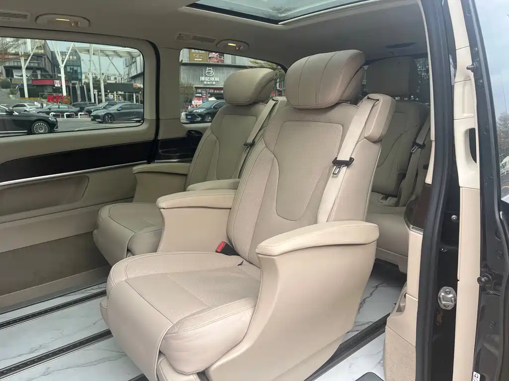 Mercedes-Benz V-Class 2022 V 260 Pilot Edition купить на сайте DeffCars