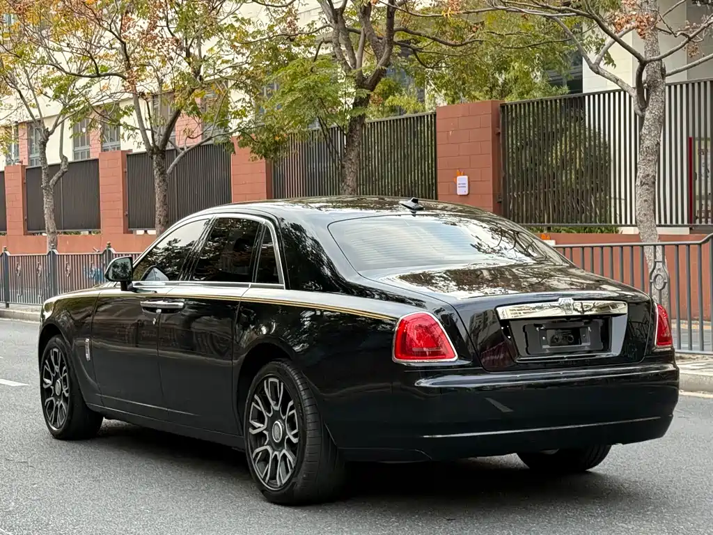 Ghost 2015 Series II Standard Edition купить на сайте DeffCars