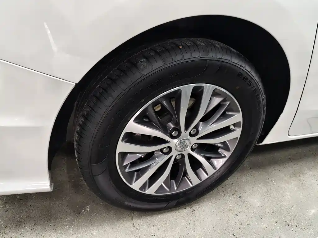 Buick GL8 2018 ES 28T luxury model National VI купить на сайте DeffCars