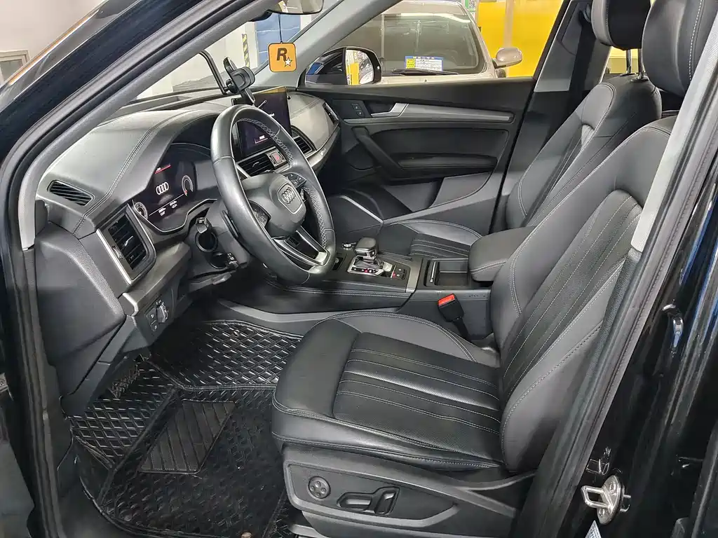 Audi Q5L 2021 40 TFSI Fashionable and Dynamic купить на сайте DeffCars