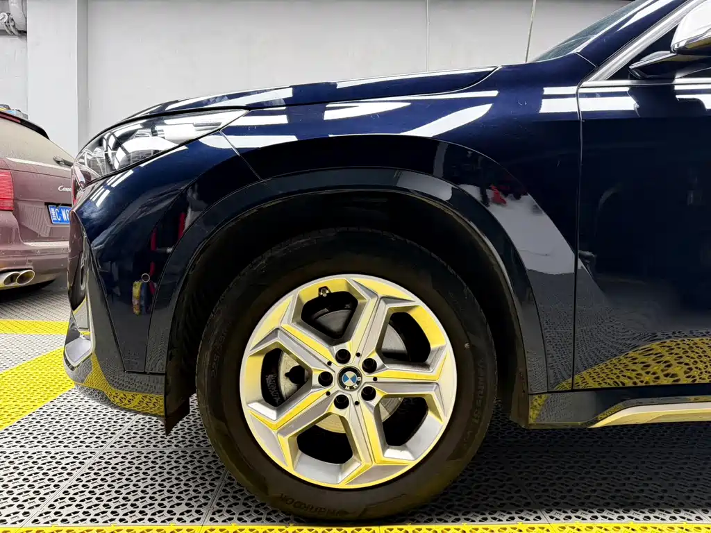 BMW X1 2023 sDrive20Li X Design Package купить на сайте DeffCars