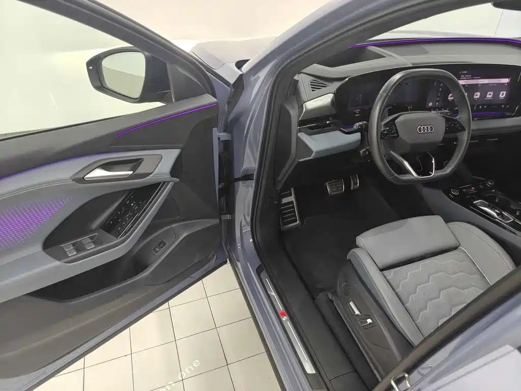 Audi Q6L e-tron 2026 first pilot version купить на сайте DeffCars