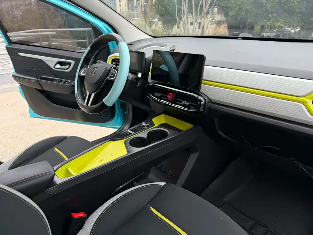 Huaxianzi 2021 model 302km luxury model 30.2kWh купить на сайте DeffCars