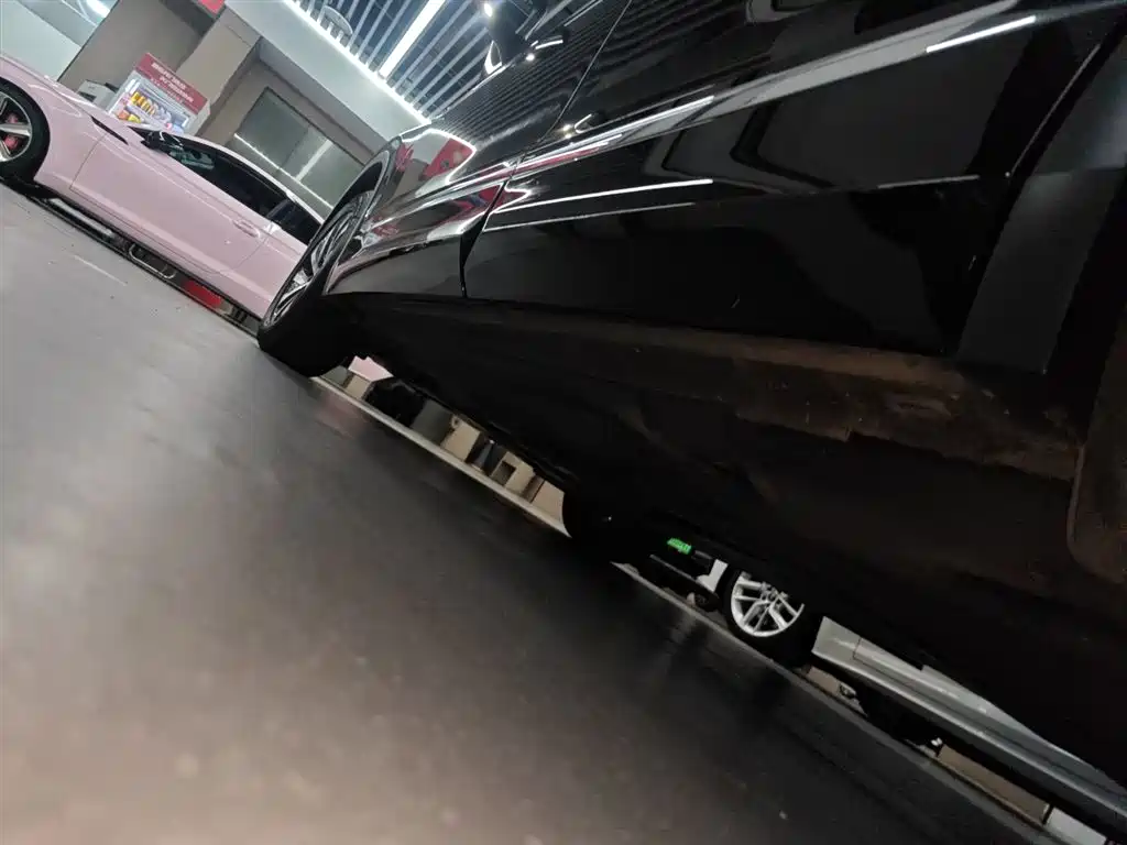 Tiguan L New Energy 2020 430PHEV Plug-in Hybrid Premium Edition купить на сайте DeffCars