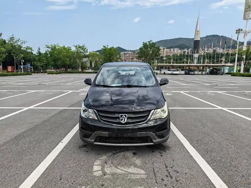Baojun 730 2014 1.5L manual standard 7 seats купить на сайте DeffCars