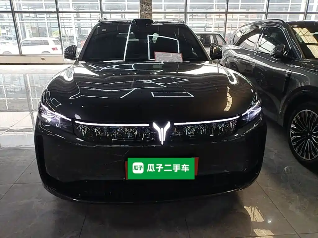 Lantu FREE 2025 FREE+ four-wheel drive Qiankun version купить на сайте DeffCars