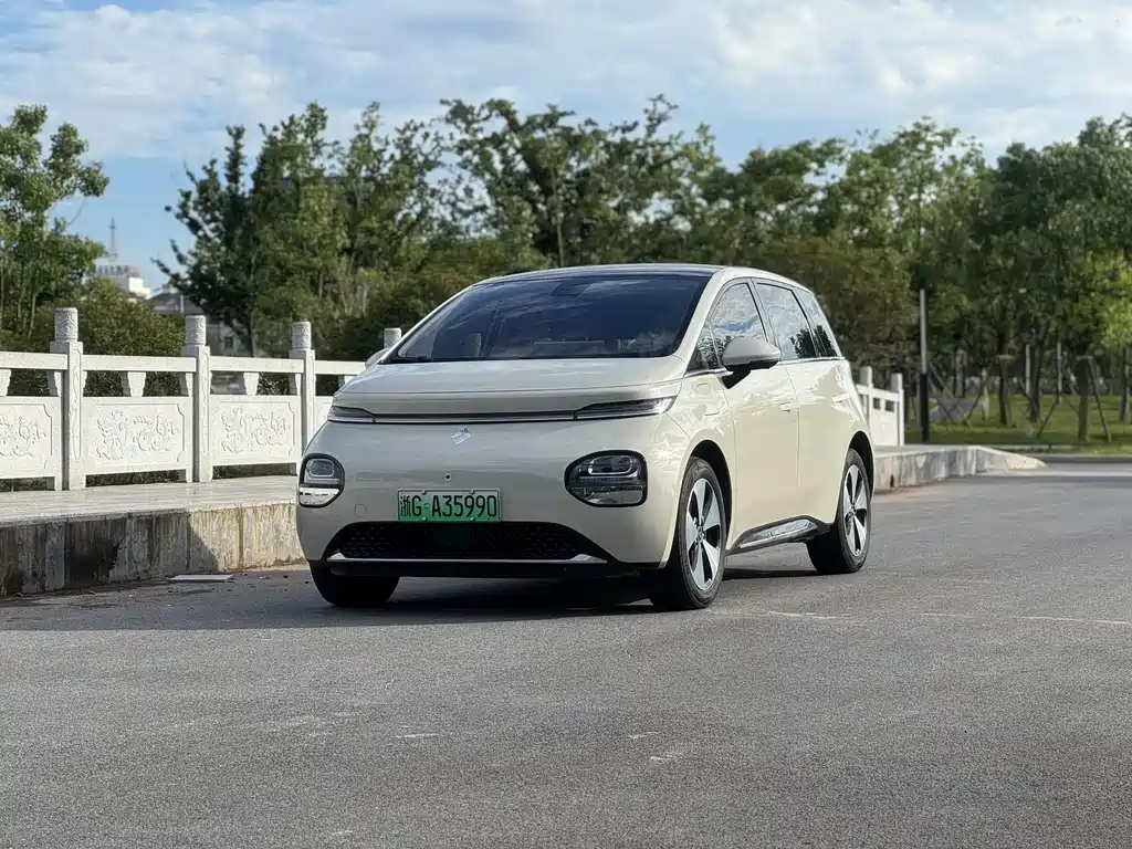 Baojun Yunduo 2023 460 Max купить на сайте DeffCars
