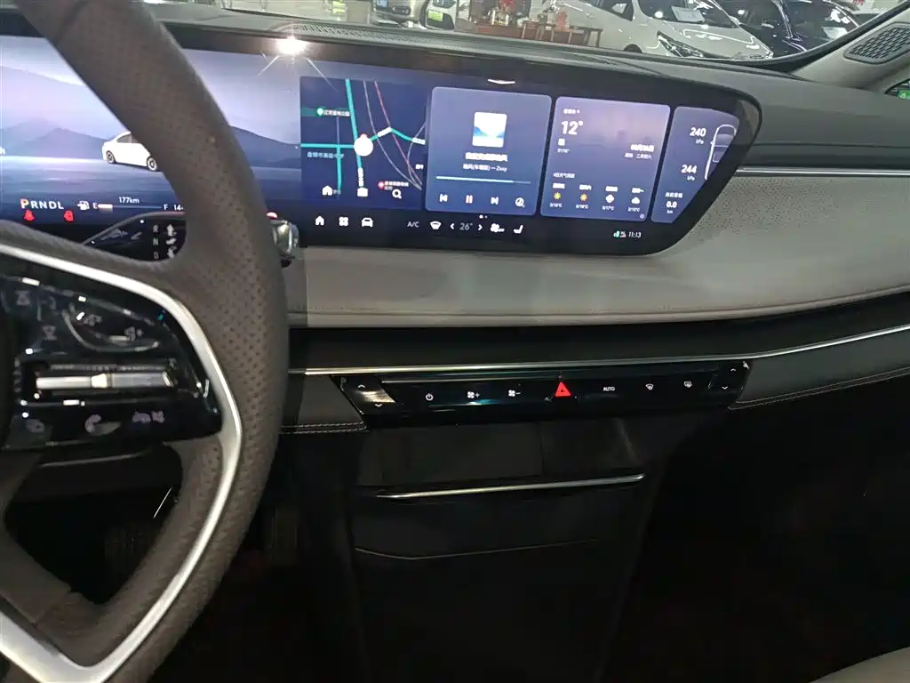 Buick GL8 2025 Lu Zun Exclusive Edition купить на сайте DeffCars