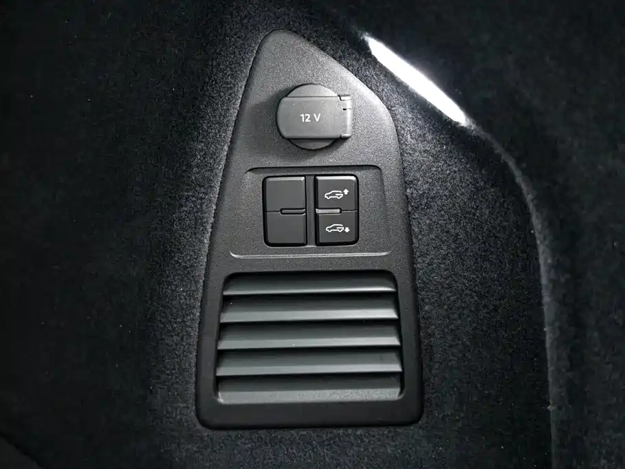 Touareg 2023 3.0TSI Ruixiang Edition Classic Sports Package купить на сайте DeffCars