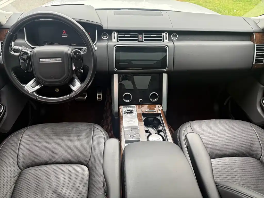 Range Rover 2021 3.0 L6 Legendary Extended Classic Edition купить на сайте DeffCars