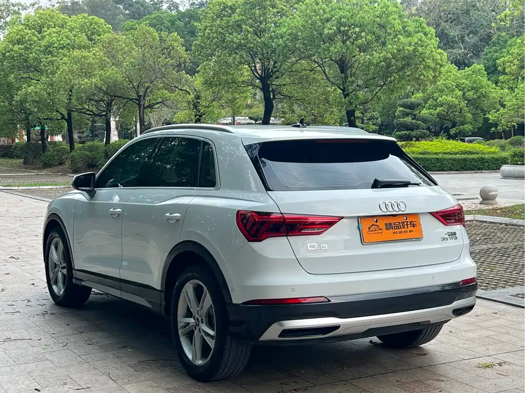 Audi Q3 2022 35 TFSI Fashionable and Elegant купить на сайте DeffCars