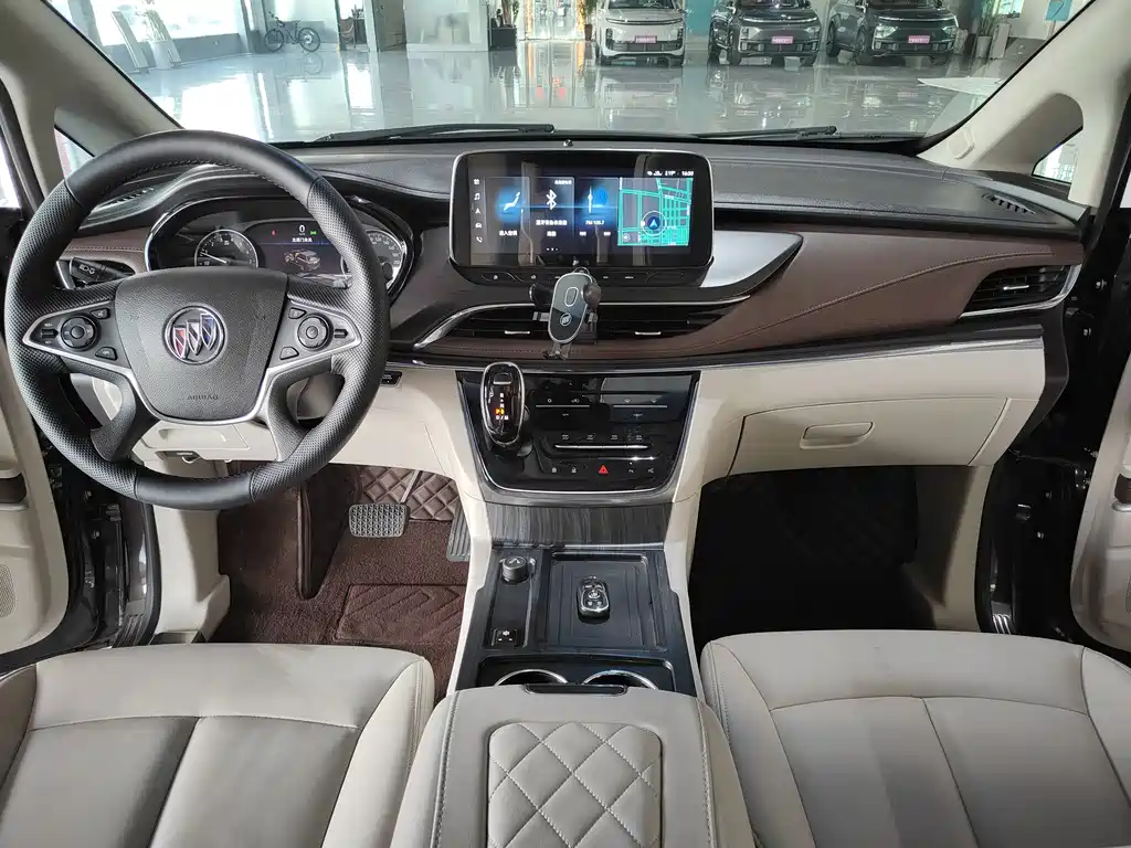 Buick GL8 2020 Land Business Class 652T Premium купить на сайте DeffCars