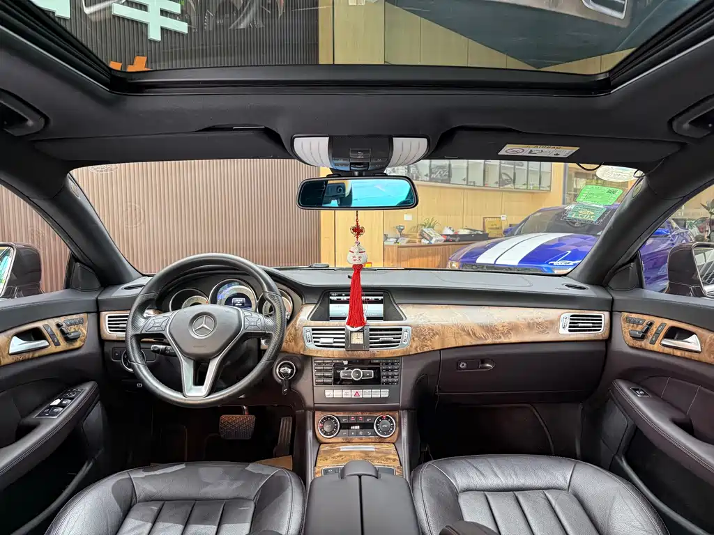 Mercedes CLS 2012 300 CGI купить на сайте DeffCars