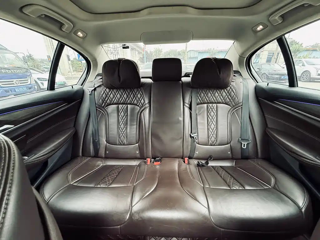BMW 5 Series 2018 facelift 530Li leading model luxury package купить на сайте DeffCars