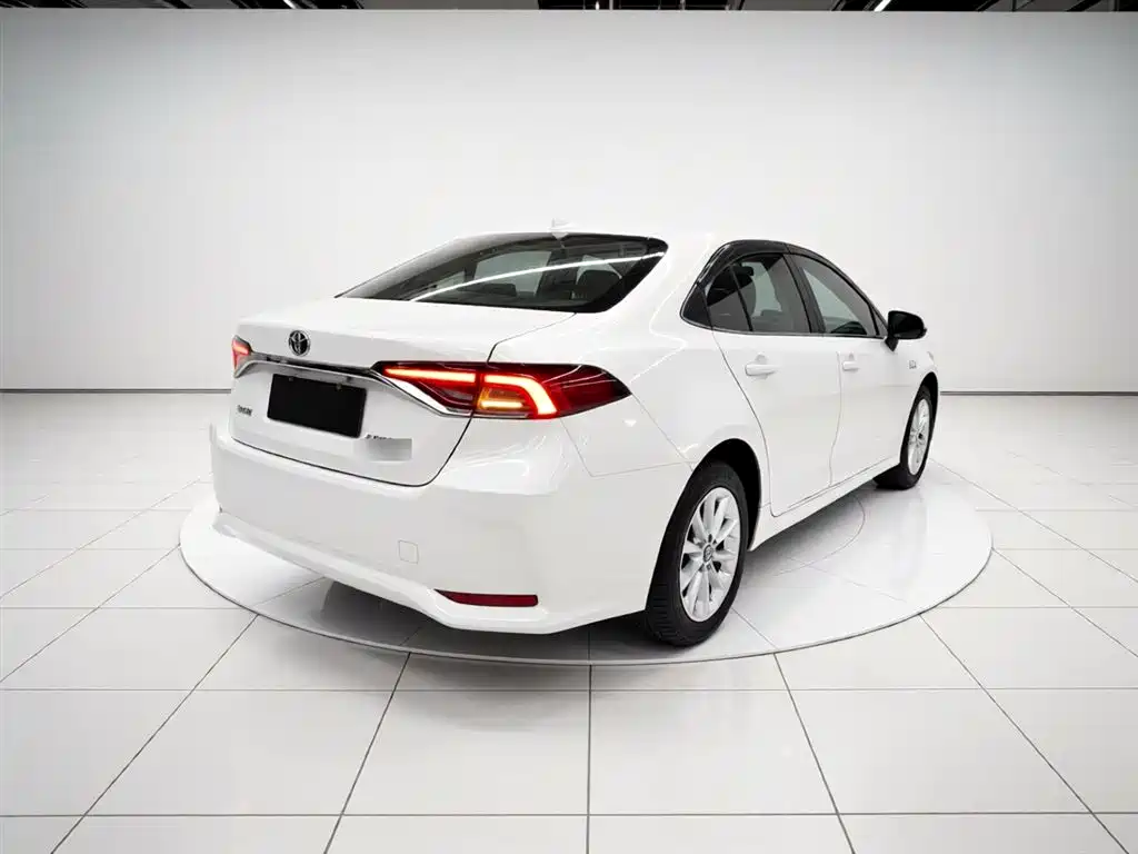 Corolla 2021 Dual Engine 1.8L E-CVT Elite Edition купить на сайте DeffCars