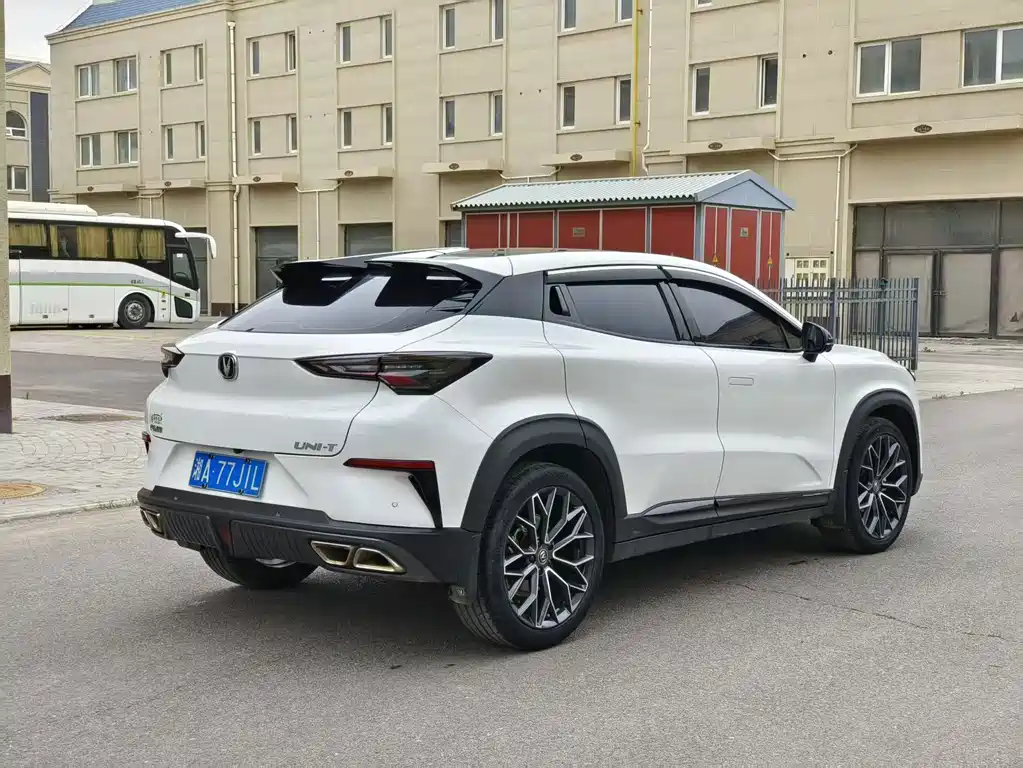 Changan UNI-T 2022 1.5T premium model купить на сайте DeffCars