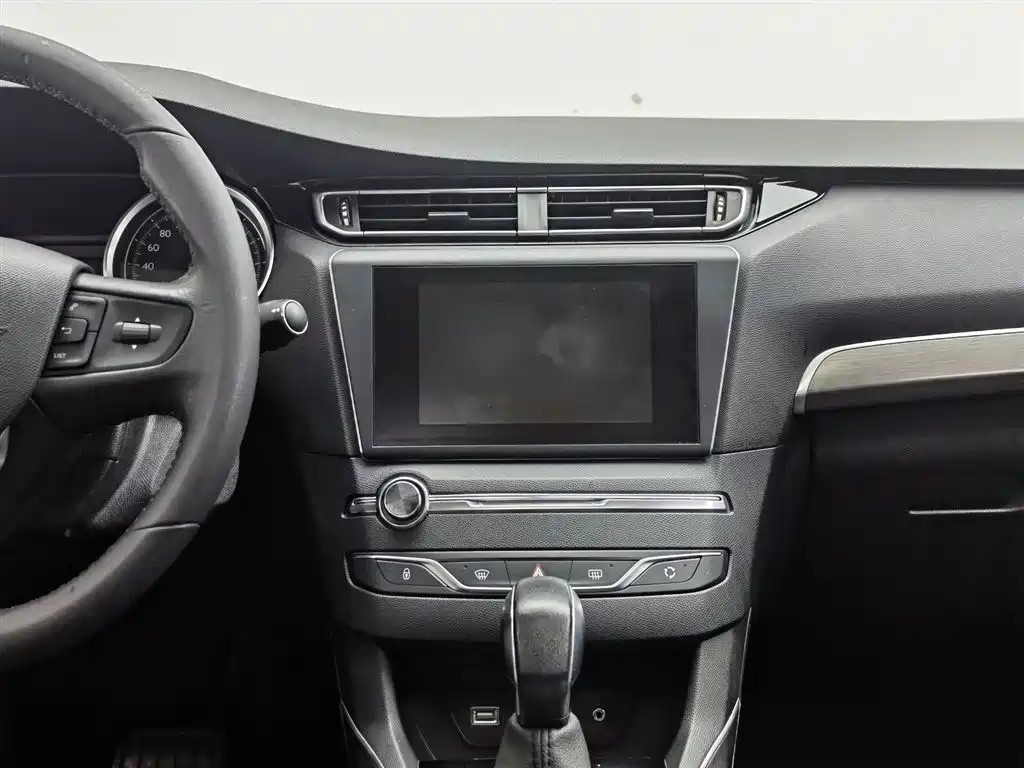 Peugeot 408 2015 1.2T automatic luxury version купить на сайте DeffCars