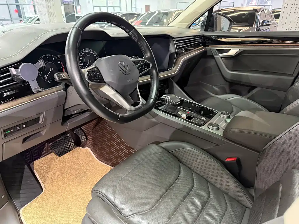 Touareg 2021 3.0TSI Ruixiang Edition Classic Sports Package купить на сайте DeffCars