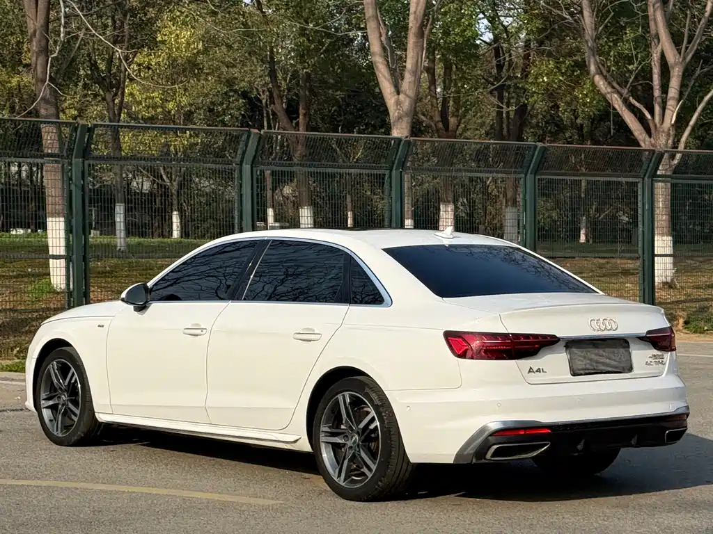 Audi A4L 2020 40 TFSI luxury and dynamic model купить на сайте DeffCars