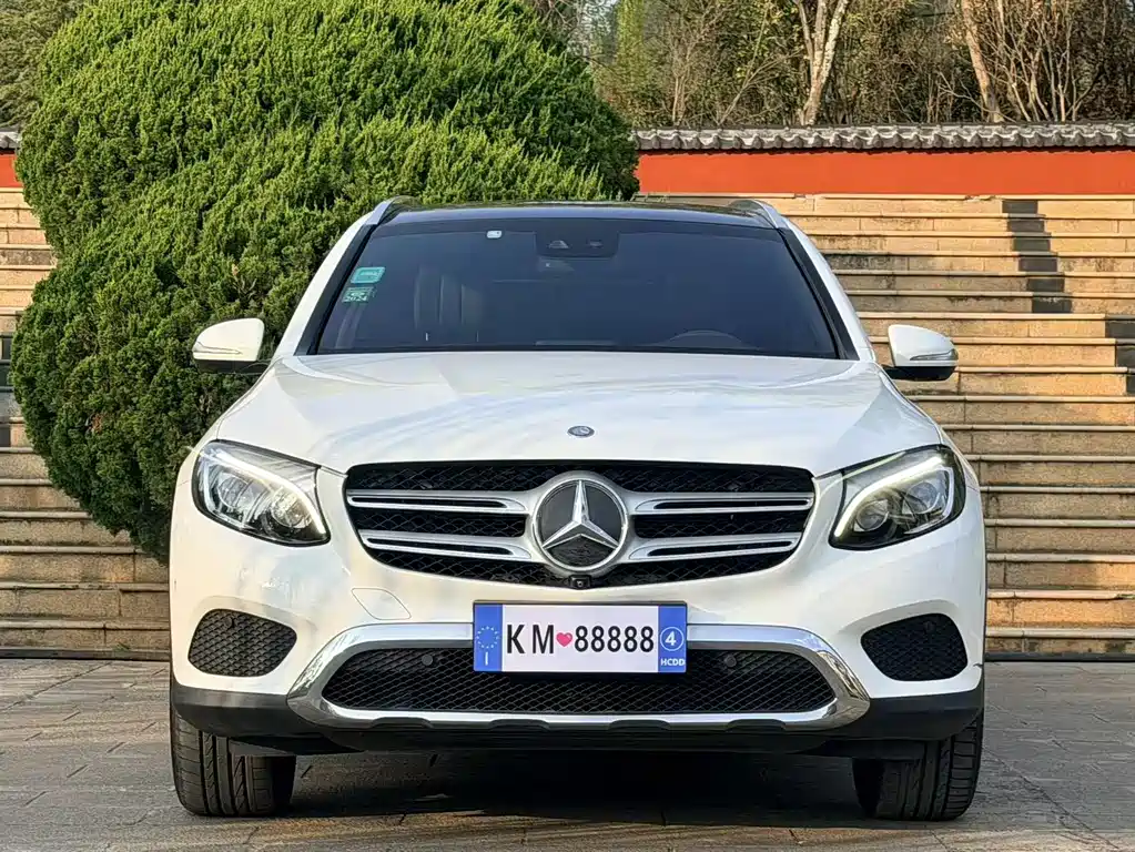 Mercedes-Benz GLC 2016 GLC 300 4MATIC Dynamic купить на сайте DeffCars