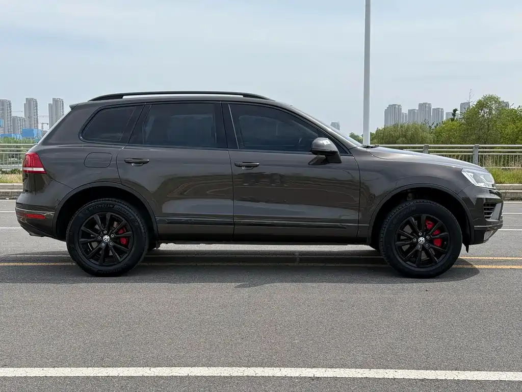 Touareg 2016 3.0TSI standard model купить на сайте DeffCars