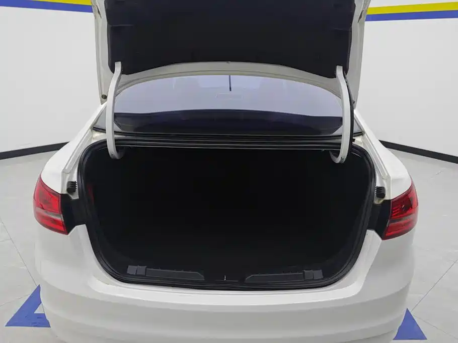 Escort 2017 1.5L Automatic Comfort Edition купить на сайте DeffCars