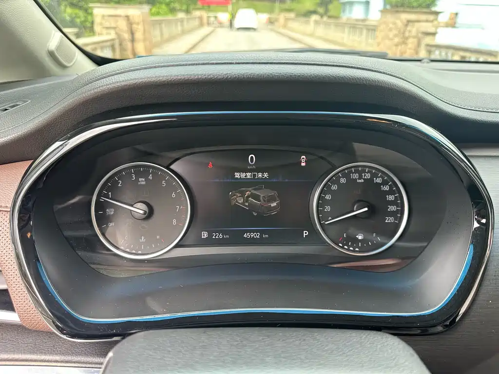 Buick GL8 2023 Land Business Class 652T Smart Luxury купить на сайте DeffCars