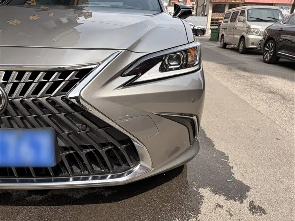 Lexus ES 2021 200 Excellence Edition купить на сайте DeffCars