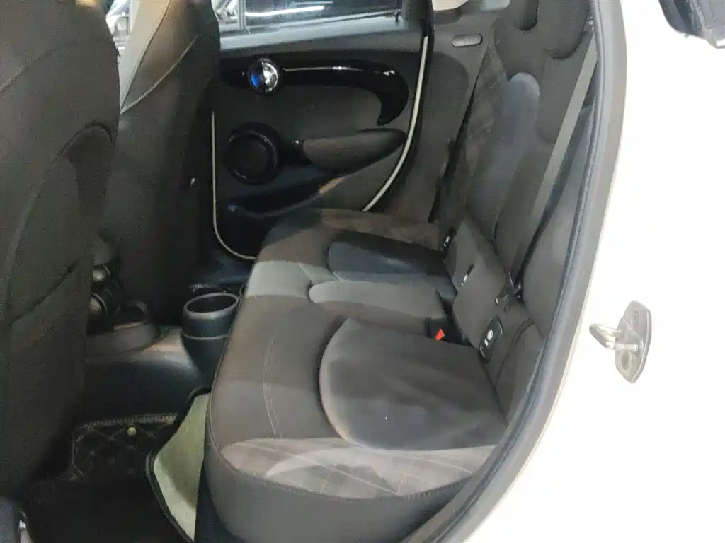 MINI 2018 1.5T COOPER Classic Five-Door Edition купить на сайте DeffCars