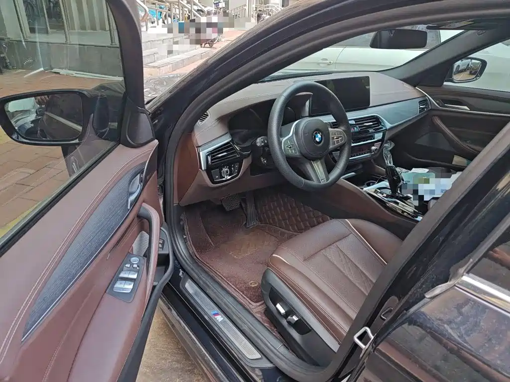 BMW 5 Series 2022 facelift 2 530Li leading M sports package купить на сайте DeffCars
