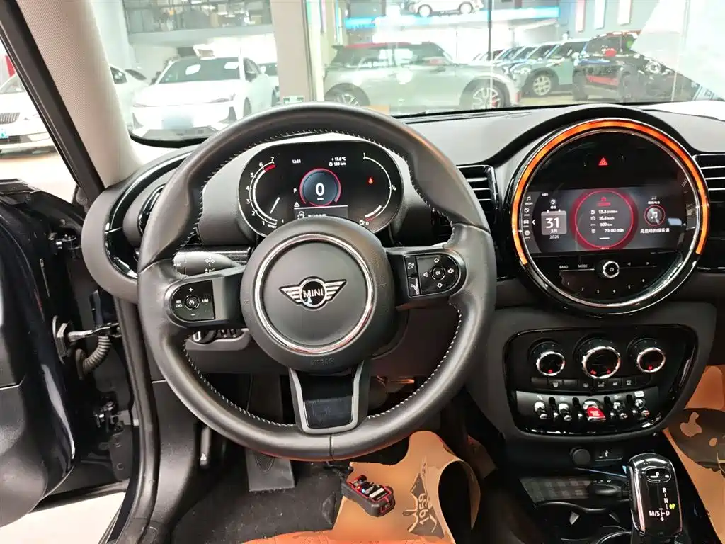 MINI CLUBMAN 2022 1.5T COOPER Connoisseur купить на сайте DeffCars