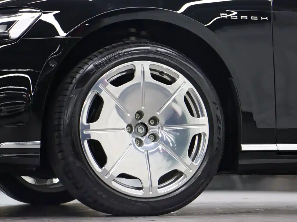 Audi A8 2025 A8L Horch Founder's Edition 55TFSI купить на сайте DeffCars