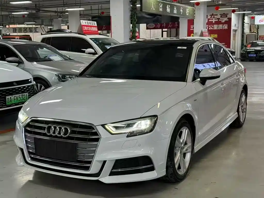 Audi A3 2020 Limousine 35 TFSI Fashion Type National V купить на сайте DeffCars