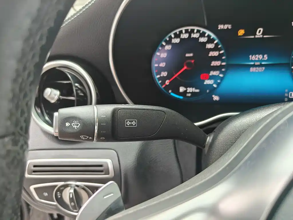 Mercedes-Benz C-Class 2021 C 200 L Fashionable Sports Edition купить на сайте DeffCars