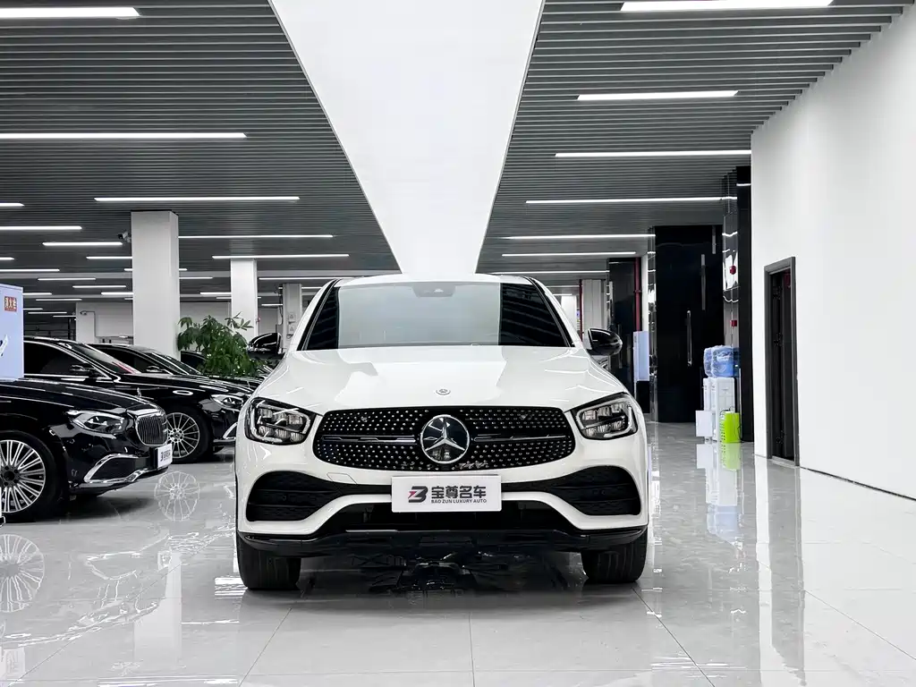 Mercedes-Benz GLC Coupe 2023 GLC 300 4MATIC Coupe SUV купить на сайте DeffCars