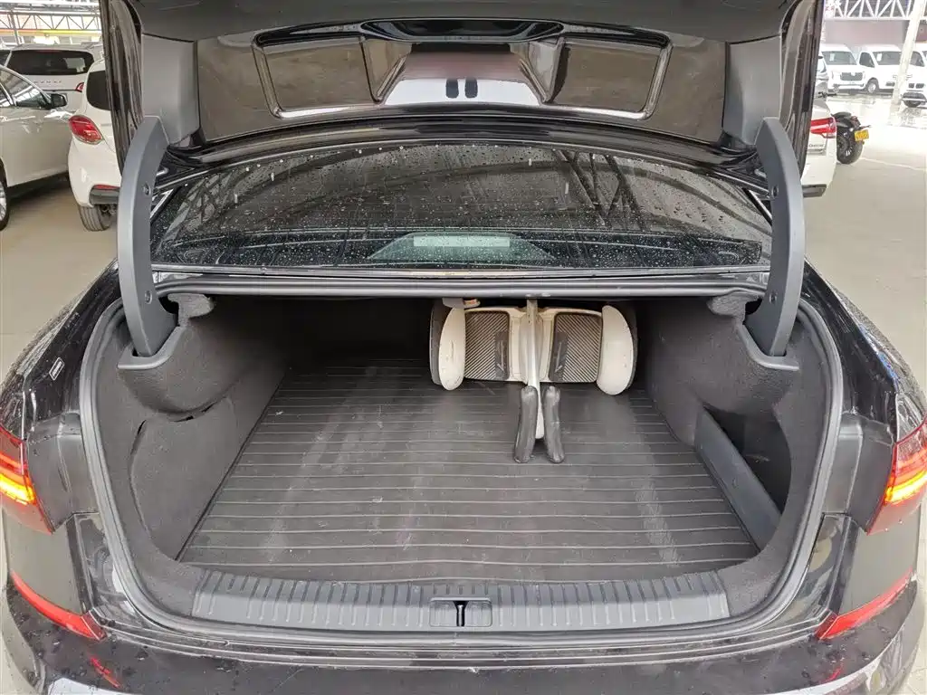 Passat New Energy 2019 430PHEV Hybrid Elite Edition купить на сайте DeffCars