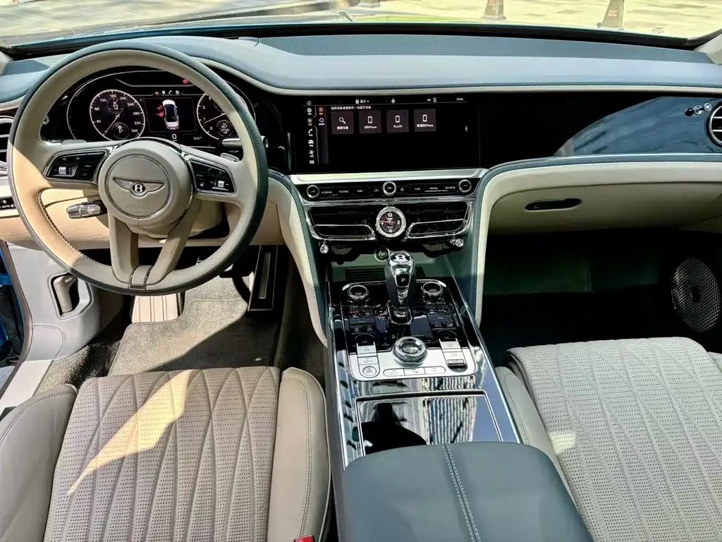 Flying Spur 2022 4.0T V8 Mulliner купить на сайте DeffCars