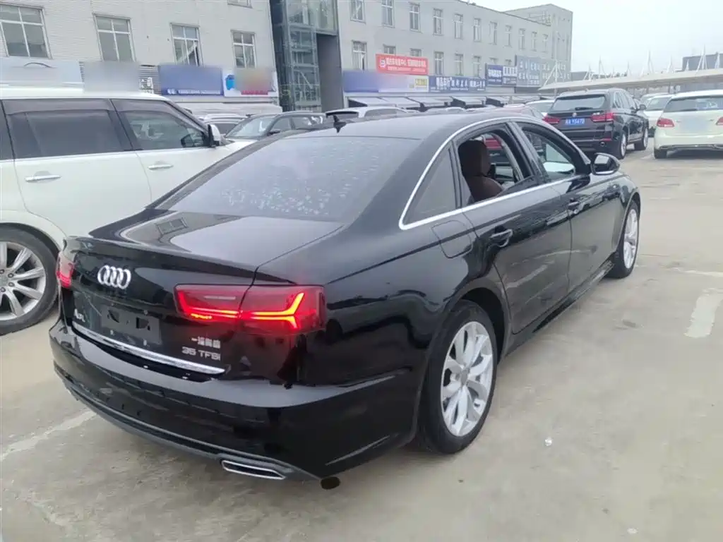 Audi A6L 2018 30th Anniversary Model 35 TFSI Fashion Model купить на сайте DeffCars