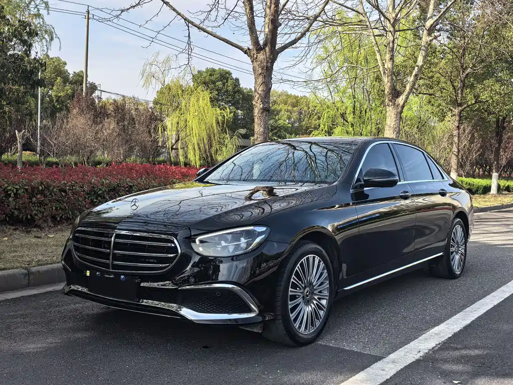 Mercedes-Benz E-Class 2023 E 300 L Fashion купить на сайте DeffCars