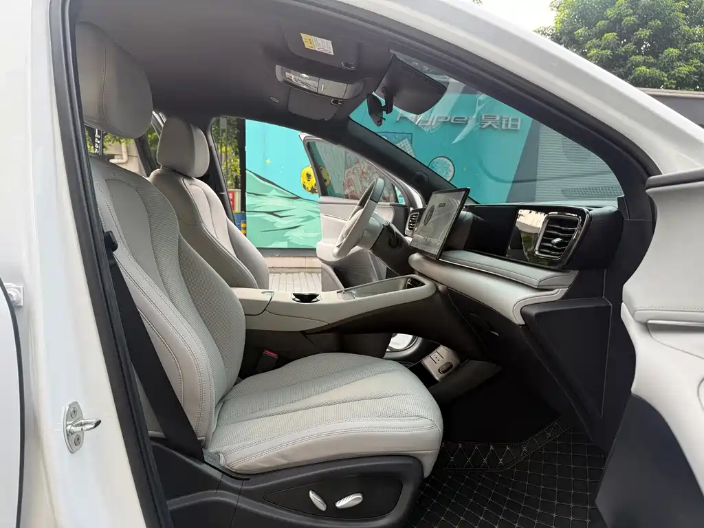 Hiace 06 2025 EV 520 Pilot Edition купить на сайте DeffCars