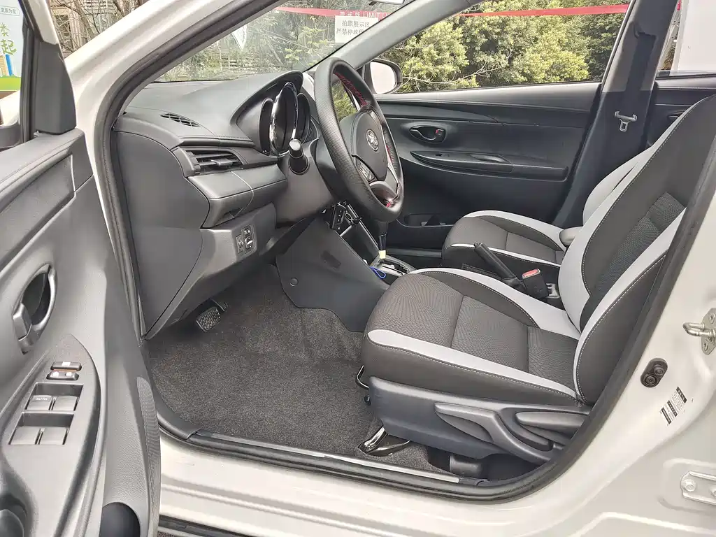 YARiS L Zhixuan 2022 model Zhixuan X 1.5L CVT leading PLUS version купить на сайте DeffCars