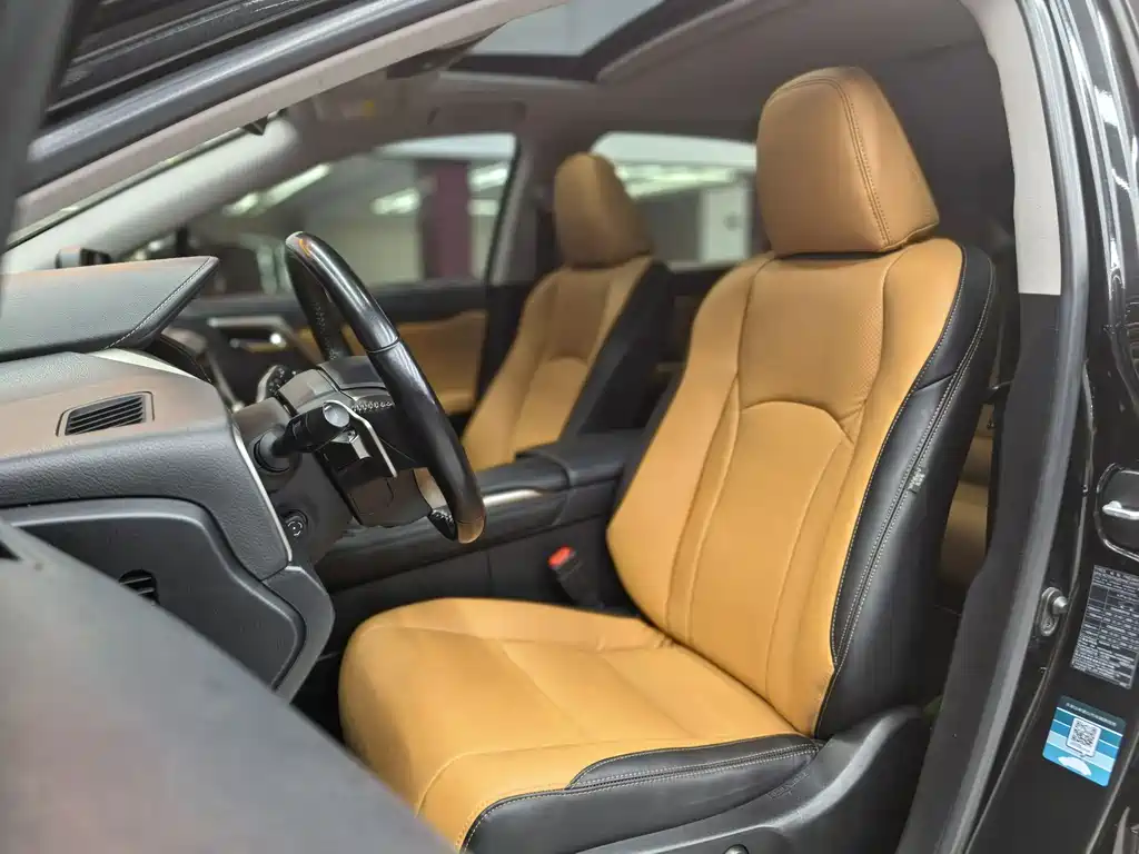Lexus RX 2020 facelift 300 two-wheel drive elite version купить на сайте DeffCars