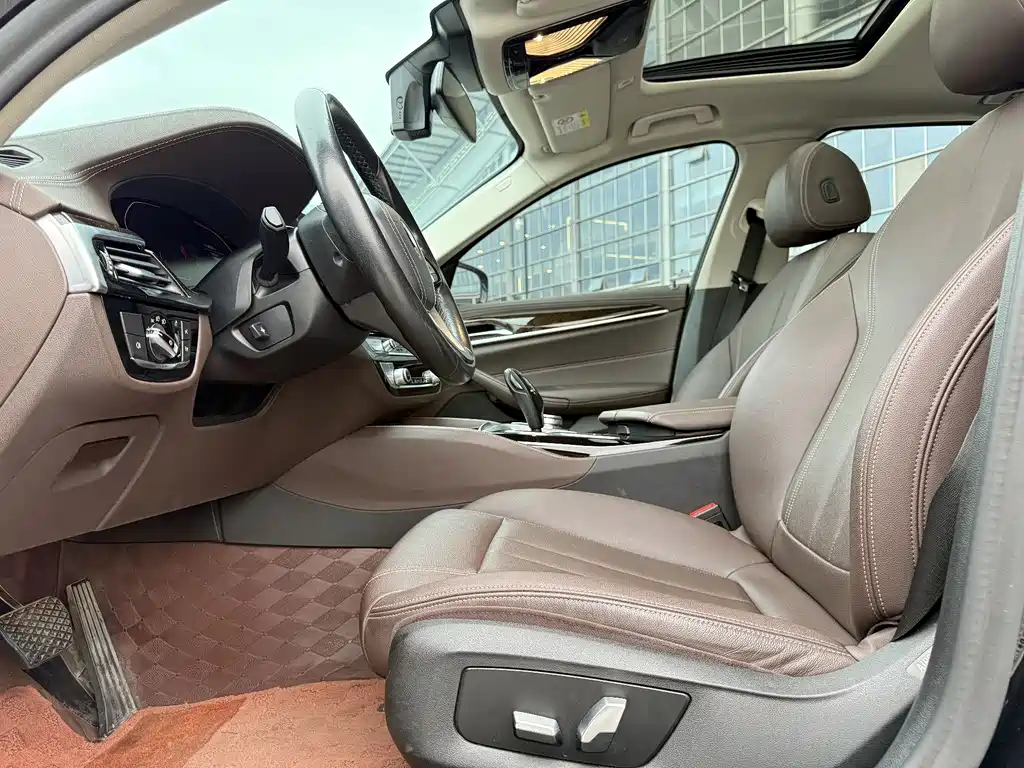 BMW 5 Series 2020 525Li Luxury Package купить на сайте DeffCars
