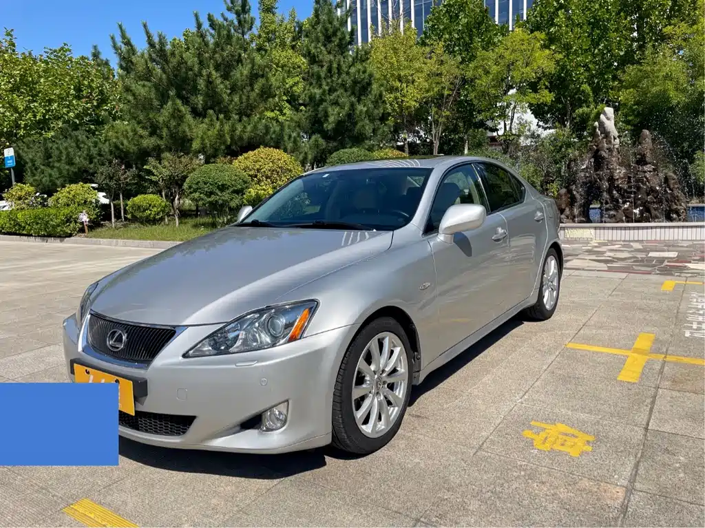 Lexus IS 2008 300 Deluxe Edition купить на сайте DeffCars