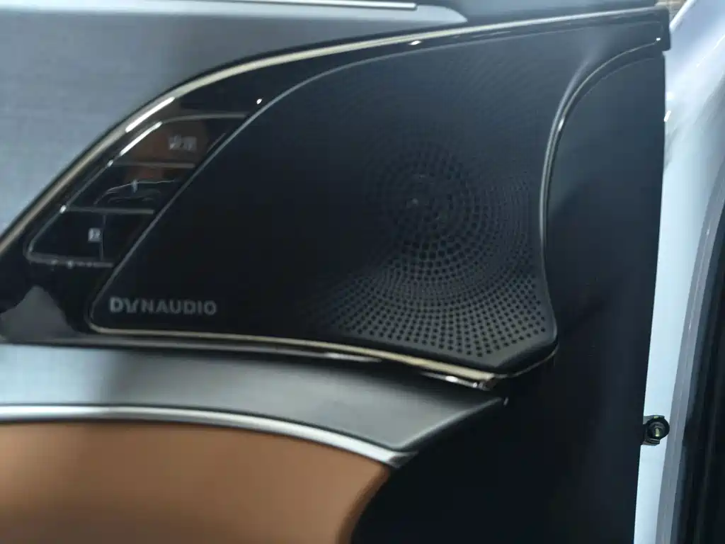 Han 2022 DM-i 121KM Exclusive Model купить на сайте DeffCars