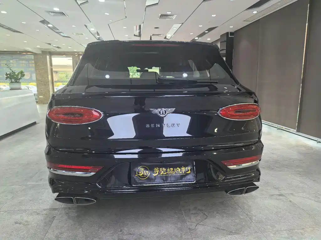 Bentayga 2021 4.0T V8 купить на сайте DeffCars