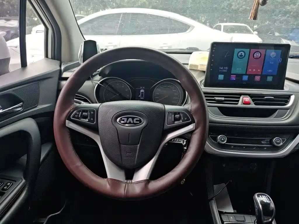 Refine S3 2017 1.5L manual luxury smart model купить на сайте DeffCars