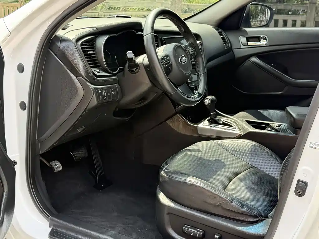 KIA K5 2014 2.0L AUTOMATIC LUXURY купить на сайте DeffCars