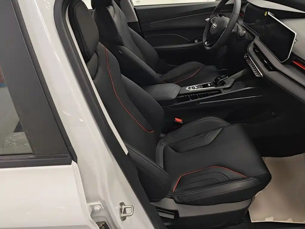 Binrui 2024 Binrui COOL 1.5T DCT Dragon Edition купить на сайте DeffCars