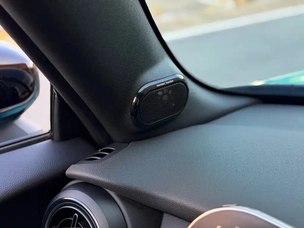 MINI 2023 2.0T COOPER S CABRIO Coastline Commemorative Edition купить на сайте DeffCars